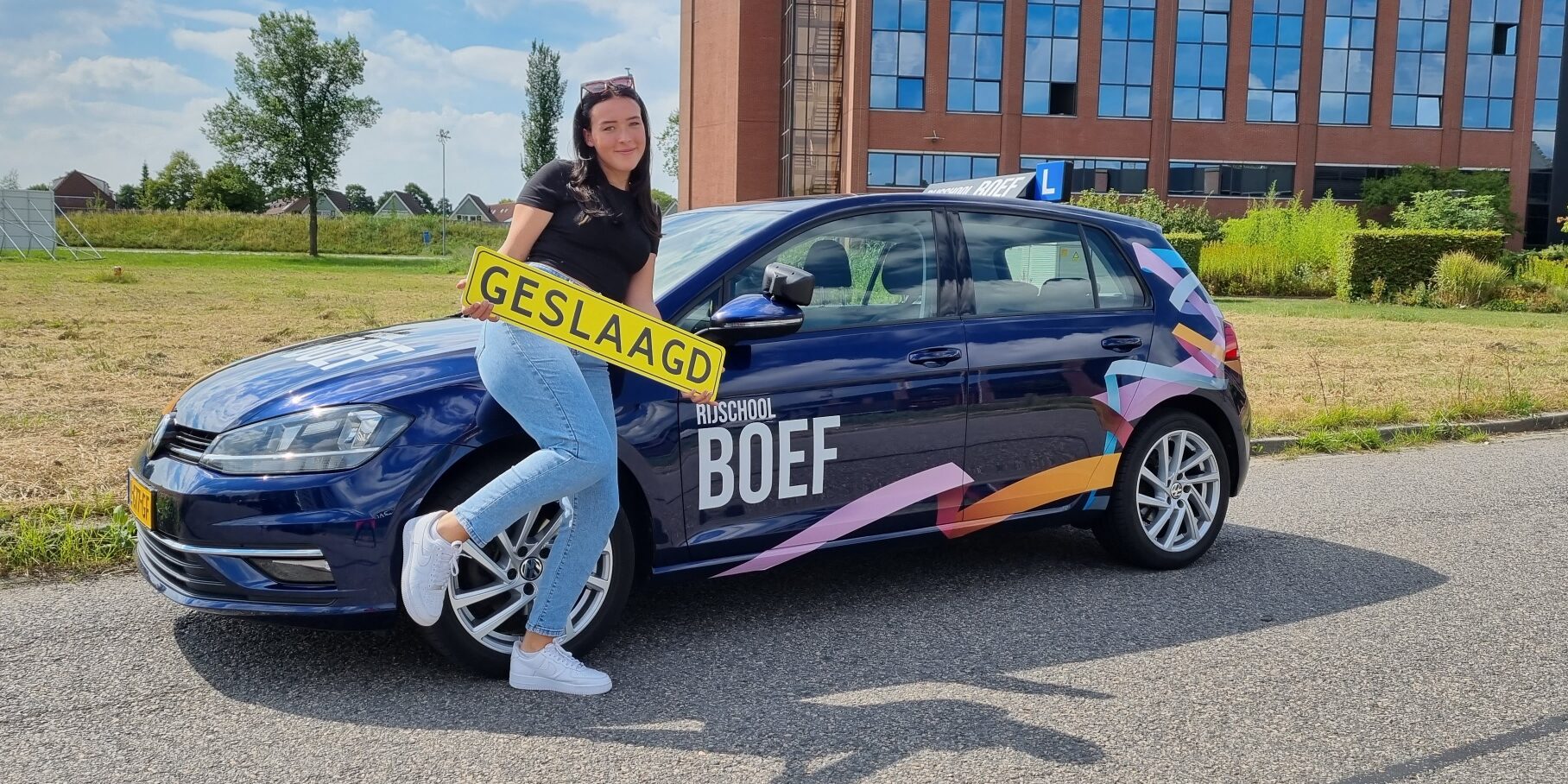 Rijschoolboef-in-een-keer-geslaagd-rijbewijs Zoetermeer Beste-rijschool -Zoetermeer